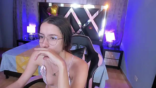 Linda4Petite online show from 07.12.26