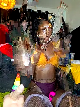 Snapshot of lynnkatrina chatting on 12.04.25 lynnkatrina online show from 12.04.25