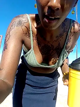 lynnkatrina online show from 03.27.26