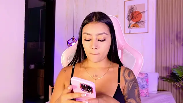 CameronCollins  online show from 03.04.26