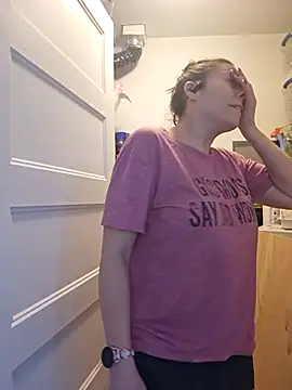 Snapshot of Ellie-L-Elizabeth chatting on 02.13.26 Ellie-L-Elizabeth online show from 02.13.26