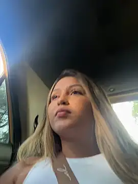 lunablossom  online show from 12.17.24