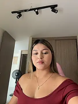 lunablossom  online show from 03.21.26