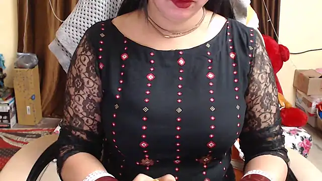 Naughty Kashish online show from 03.05.25