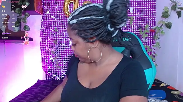 Snapshot of niawk_ chatting on 02.19.26 niawk online show from 02.19.26