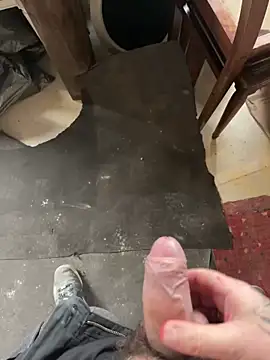 Snapshot of RenaudS-02 chatting on 12.03.24 RenaudS-02 online show from 12.03.24