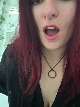 Snapshot of LunaMoongirl chatting on 09.14.25 LunaMoongirl online show from 09.14.25
