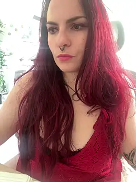 LunaMoongirl online show from 11.26.25