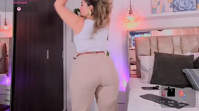 Snapshot of Dulce_Morrys chatting on 02.22.26 Dulce Morrys online show from 02.22.26