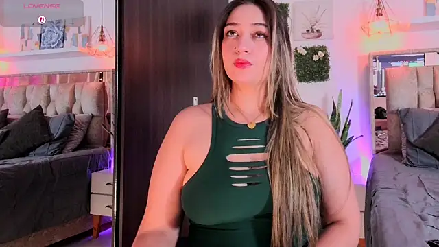 Snapshot of Dulce_Morrys chatting on 04.08.26 Dulce Morrys online show from 04.08.26