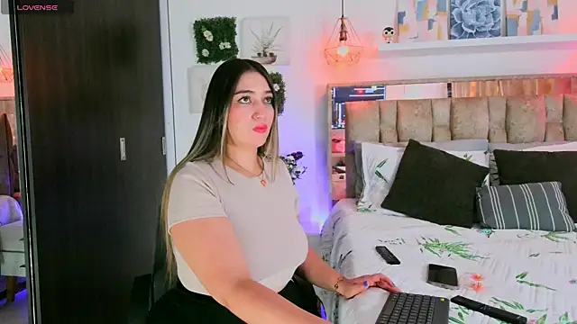 Dulce Morrys online show from 05.12.26
