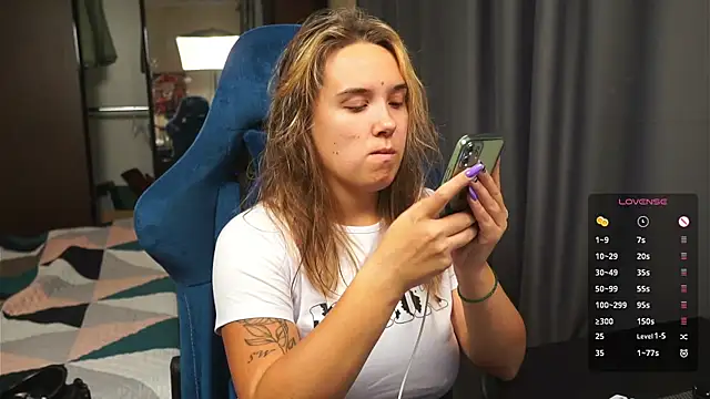 Sandra SW  online show from 10.28.25