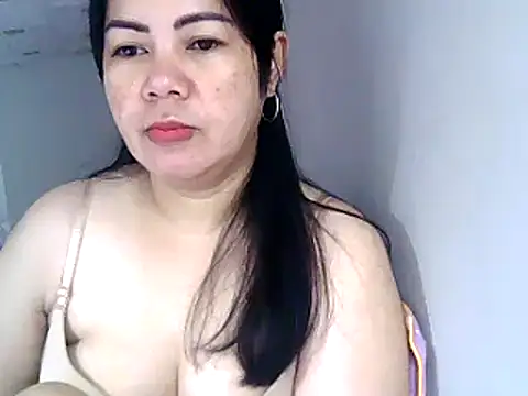 Snapshot of starlete69 chatting on 12.20.24 starlete69 online show from 12.20.24