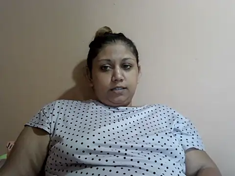 bellachow10 online show from 11.11.25