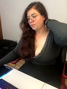 kayortiiz online show from 11.04.25