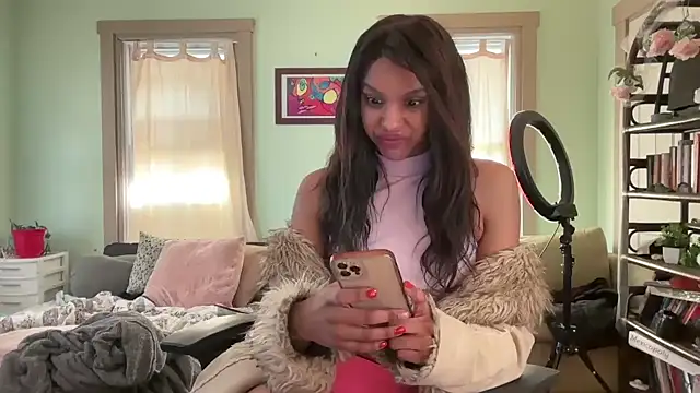 Snapshot of queendab626 chatting on 03.19.25 queendab626 online show from 03.19.25