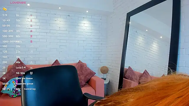 kimbrownn online show from 10.25.25