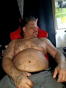 Snapshot of yellowwetfox chatting on 01.25.25 yellowwetfox online show from 01.25.25