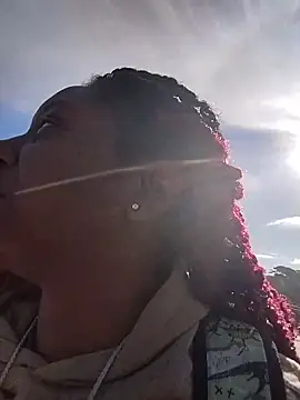 markquanna online show from 11.04.25