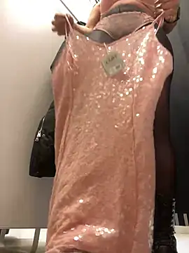 CrazzyChicks online show from 02.16.25