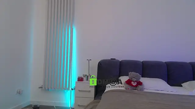 Snapshot of kissabellaa chatting on 11.10.25 kissabellaa online show from 11.10.25