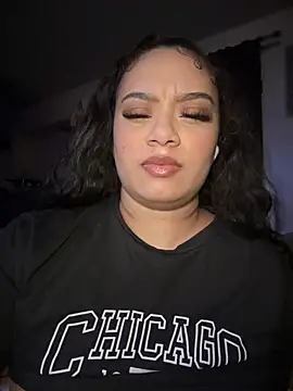 Snapshot of CarmelaAnthony chatting on 01.29.25 CarmelaAnthony online show from 01.29.25