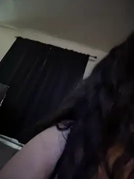 Snapshot of CarmelaAnthony chatting on 02.26.25 CarmelaAnthony online show from 02.26.25