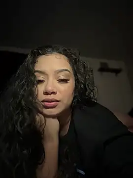 Snapshot of CarmelaAnthony chatting on 03.19.25 CarmelaAnthony online show from 03.19.25