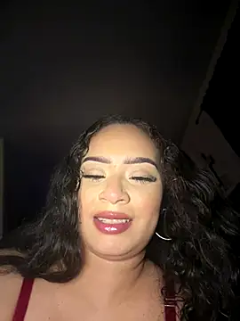 Snapshot of CarmelaAnthony chatting on 10.11.25 CarmelaAnthony online show from 10.11.25