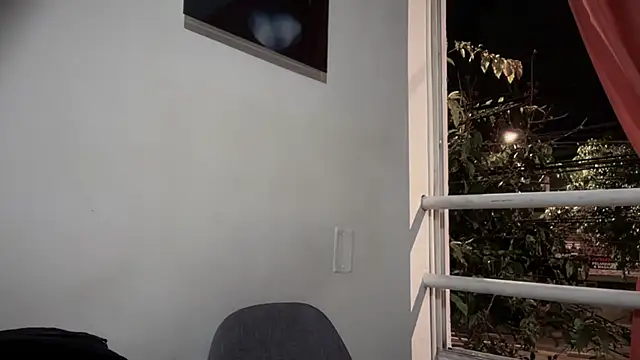 romeolovedark online show from 10.22.25