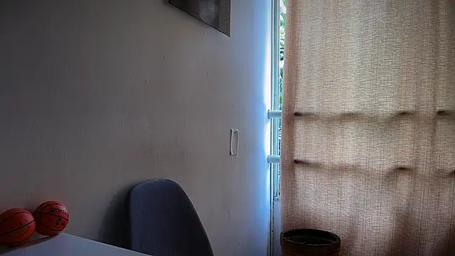 romeolovedark online show from 05.18.26