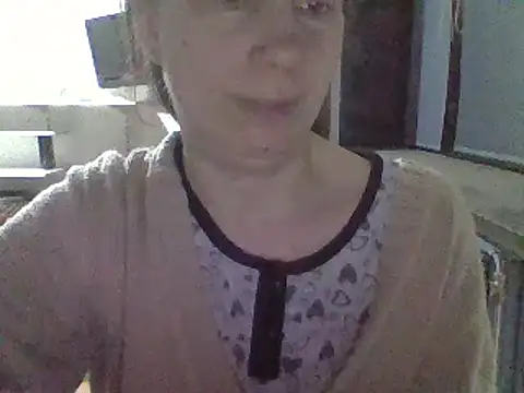 Moi Lina online show from 02.08.25