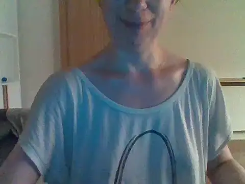 Moi Lina online show from 07.30.26