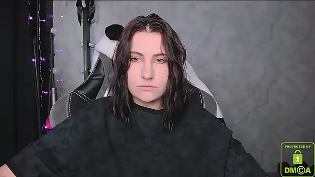 Snapshot of dj_eban_ chatting on 01.18.26 dj eban online show from 01.18.26