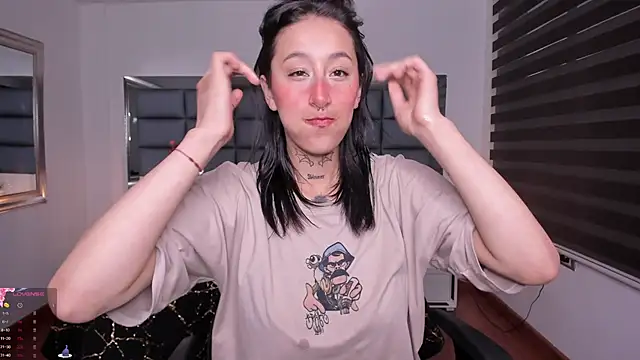 Mariana Joness online show from 11.04.25