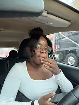 ChocolateBuns101 online show from 12.28.24