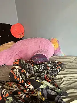 ChocolateBuns101 online show from 12.30.24