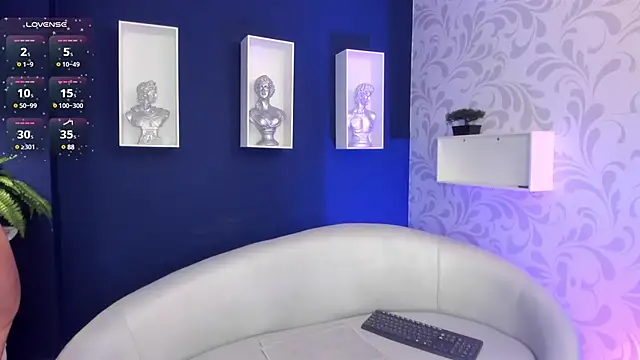 Amaraa Lewis online show from 03.22.25