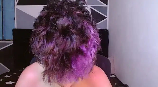 Snapshot of littlextreme chatting on 01.05.25 littlextreme online show from 01.05.25