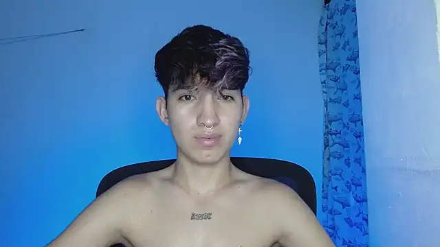 Snapshot of littlextreme chatting on 03.02.25 littlextreme online show from 03.02.25