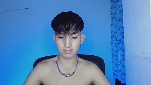 Snapshot of littlextreme chatting on 03.04.25 littlextreme online show from 03.04.25