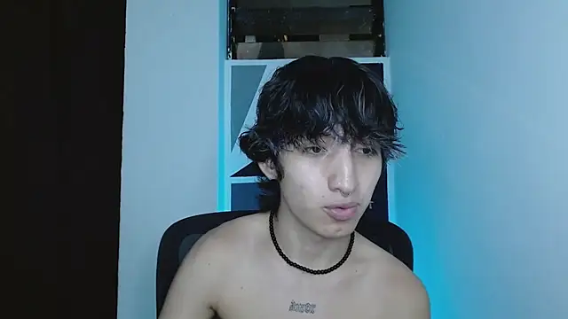 Snapshot of littlextreme chatting on 01.09.26 littlextreme online show from 01.09.26