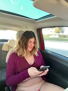 DaisyVibesss online show from 01.12.25