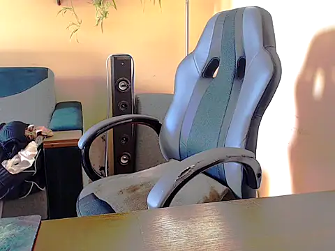 Snapshot of Diablica41 chatting on 02.05.25 Diablica41 online show from 02.05.25