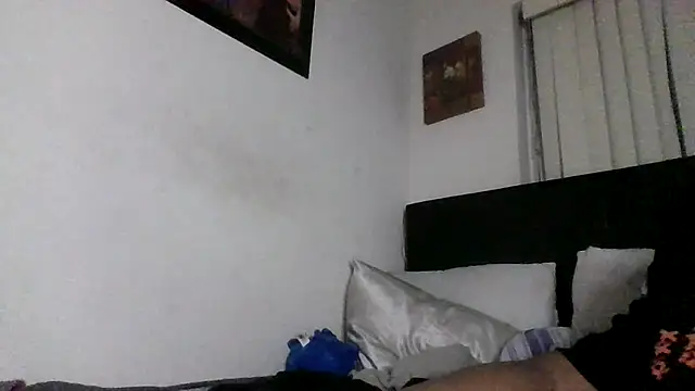 Snapshot of sexybribri@xh chatting on 01.18.25 sexybribrixh online show from 01.18.25