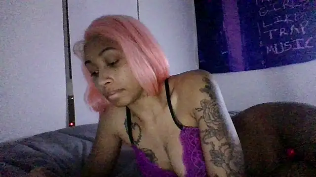 Snapshot of sexybribri@xh chatting on 03.07.25 sexybribrixh online show from 03.07.25