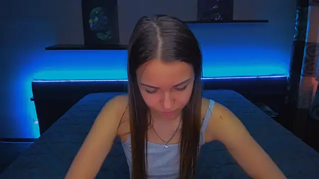 Snapshot of AlexaBarkley chatting on 12.31.24 AlexaBarkley online show from 12.31.24