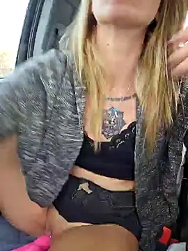 SheIsSomething online show from 12.11.24