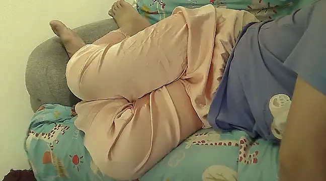 Snapshot of Alexiadreamer chatting on 02.19.25 Alexiadreamer online show from 02.19.25