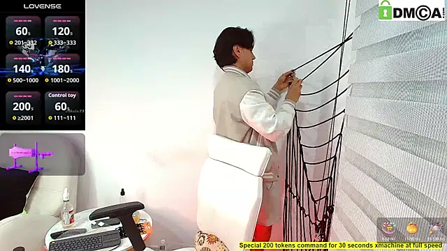 Im Evanss online show from 10.23.25